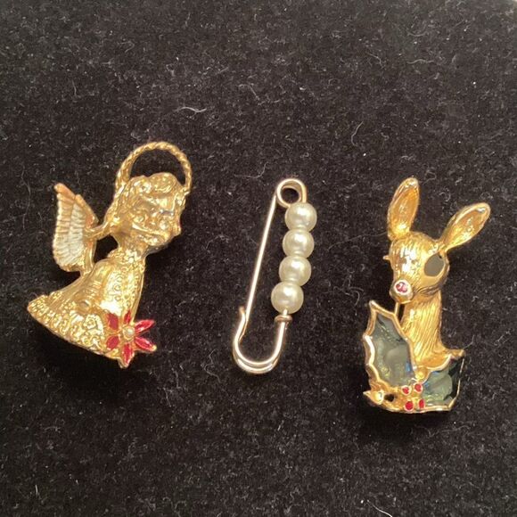 Set of 3 Goldtone Pins - Picture 1 of 8